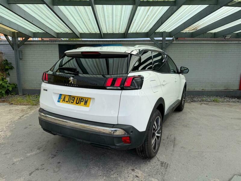 Peugeot 3008 1.2 Puretech Allure Eat Euro 6 Ss AJ19UPW White #3