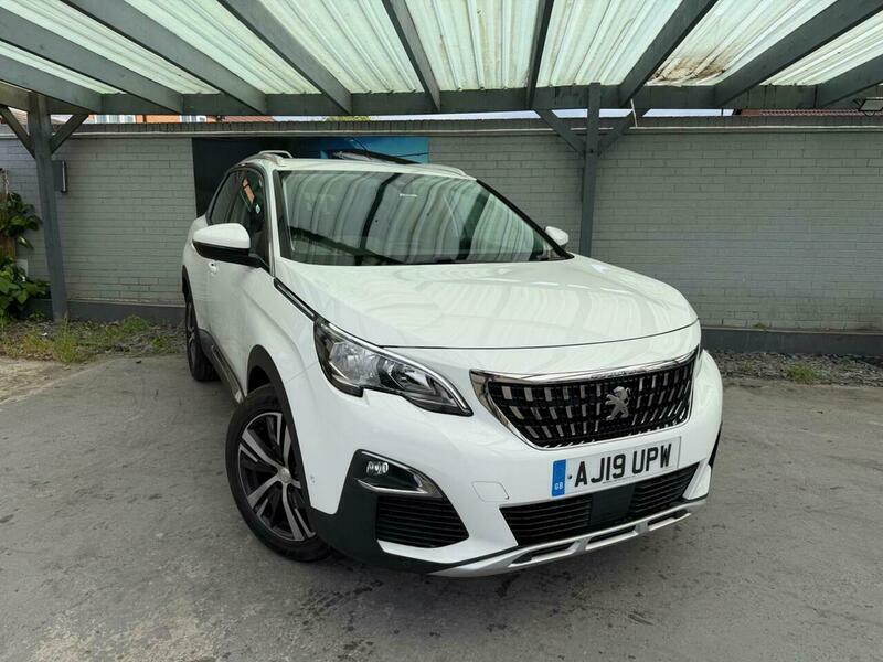 Peugeot 3008 1.2 Puretech Allure Eat Euro 6 Ss AJ19UPW White #4