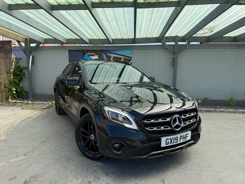 Mercedes-Benz GLA Class Urban Edition Black #4