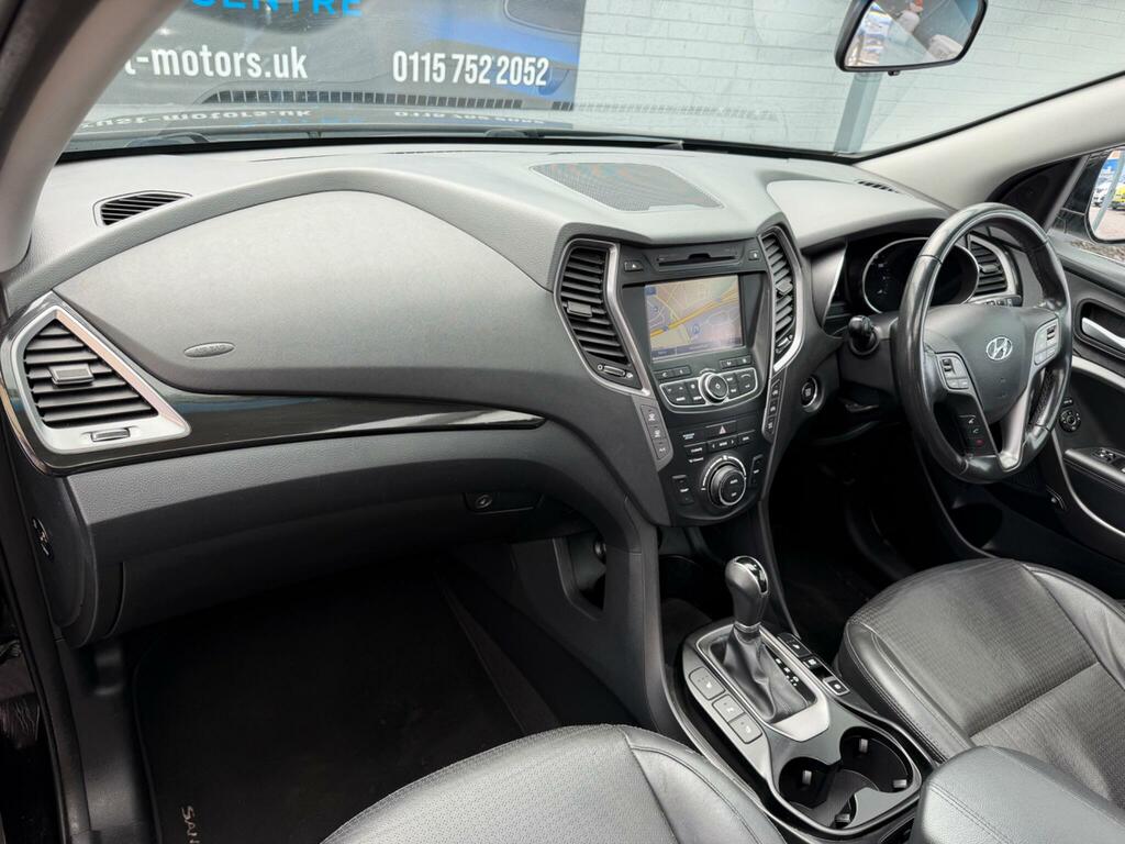 Hyundai Santa Fe Premium Se Black #2