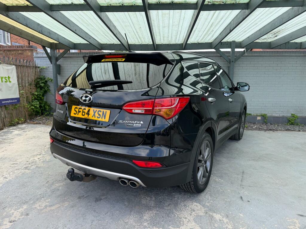Hyundai Santa Fe Premium Se Black #3