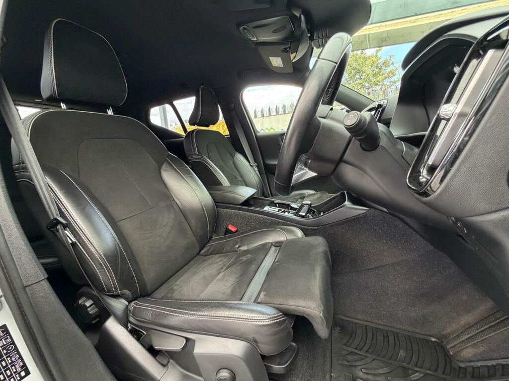 Volvo XC40 R-design, T3 Rear Park Assist, Rear Tin #15