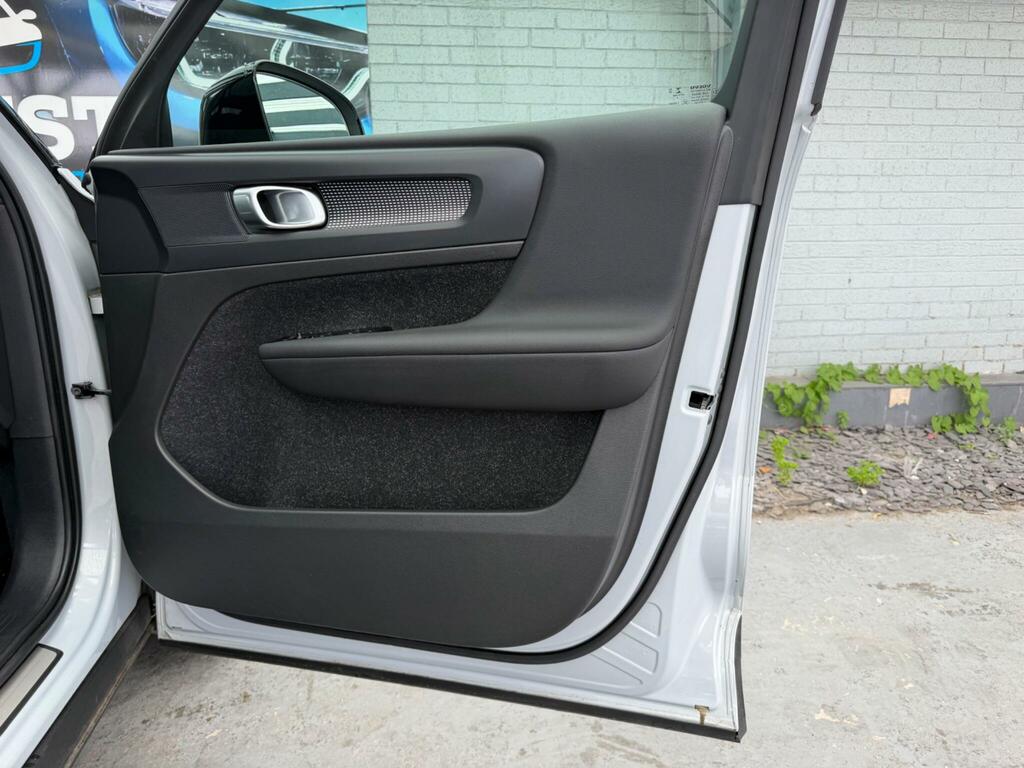 Volvo XC40 R-design, T3 Rear Park Assist, Rear Tin #35