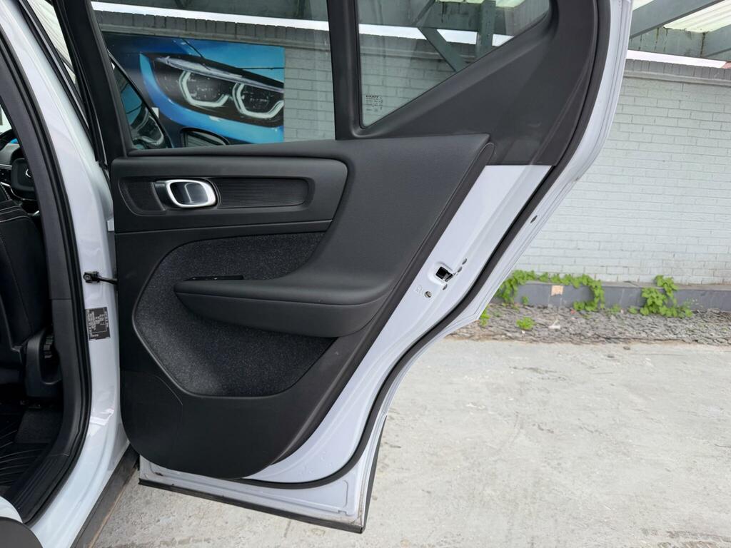 Volvo XC40 R-design, T3 Rear Park Assist, Rear Tin #36
