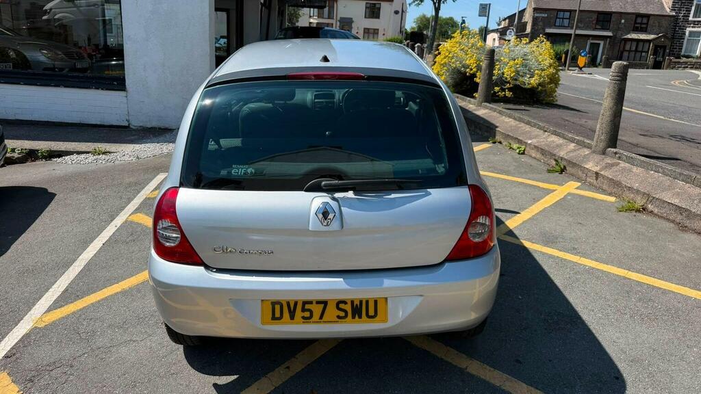 Renault Clio Silver #21