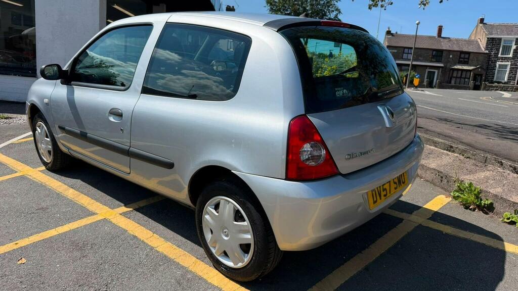 Renault Clio Silver #14