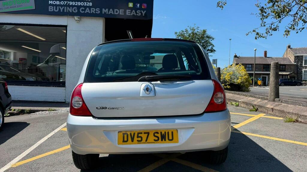 Renault Clio Silver #19