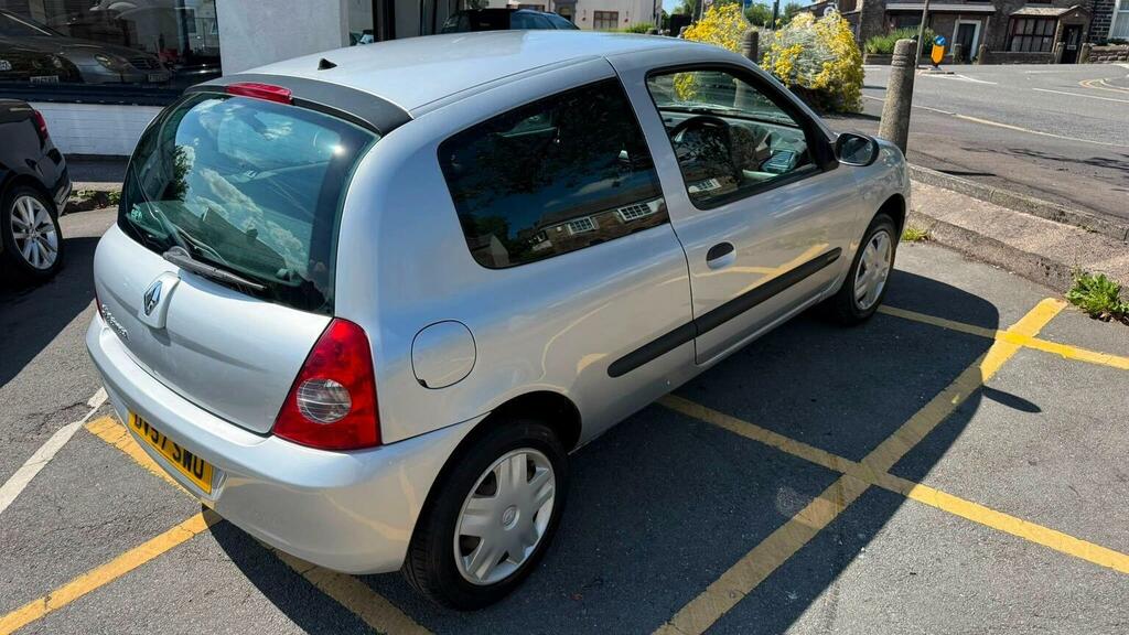 Renault Clio Silver #26