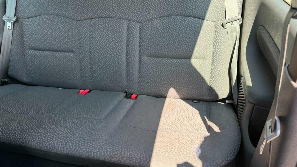 Renault Clio Silver #33