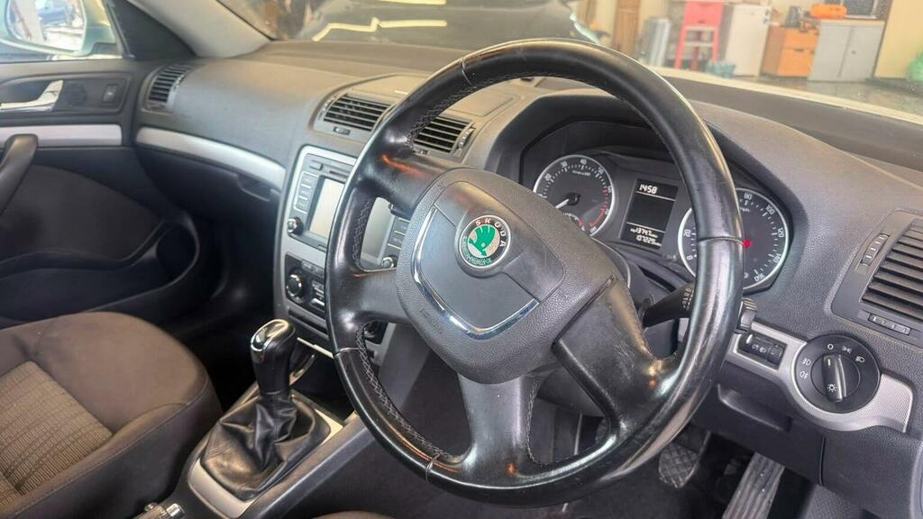 Skoda Octavia 1.6 Se Mpi Grey #30