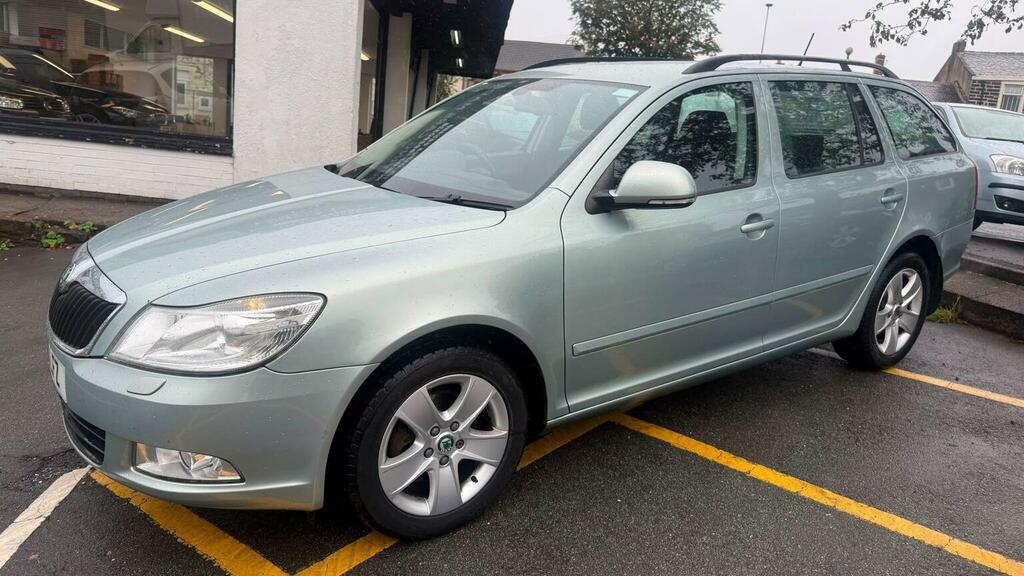 Skoda Octavia 1.6 Se Mpi Grey #9