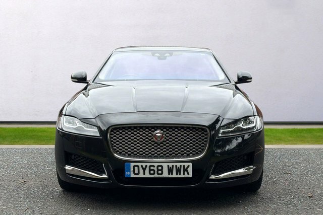 Jaguar XF Portfolio Saloon Black #2