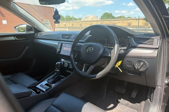 Skoda Superb Hatchback Black #9