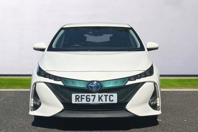 Toyota Prius Vvt 8.8Kwh Business Edition White #2
