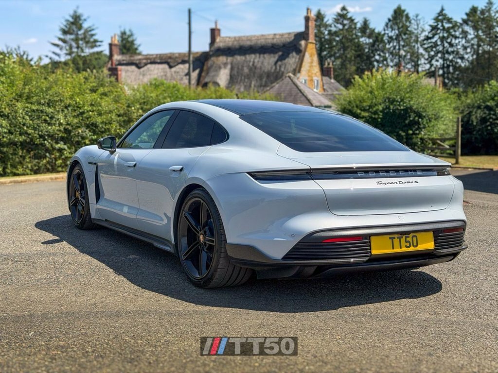 Porsche Taycan 350Kw 4 93Kwh 22Kw 5 Seat White #14
