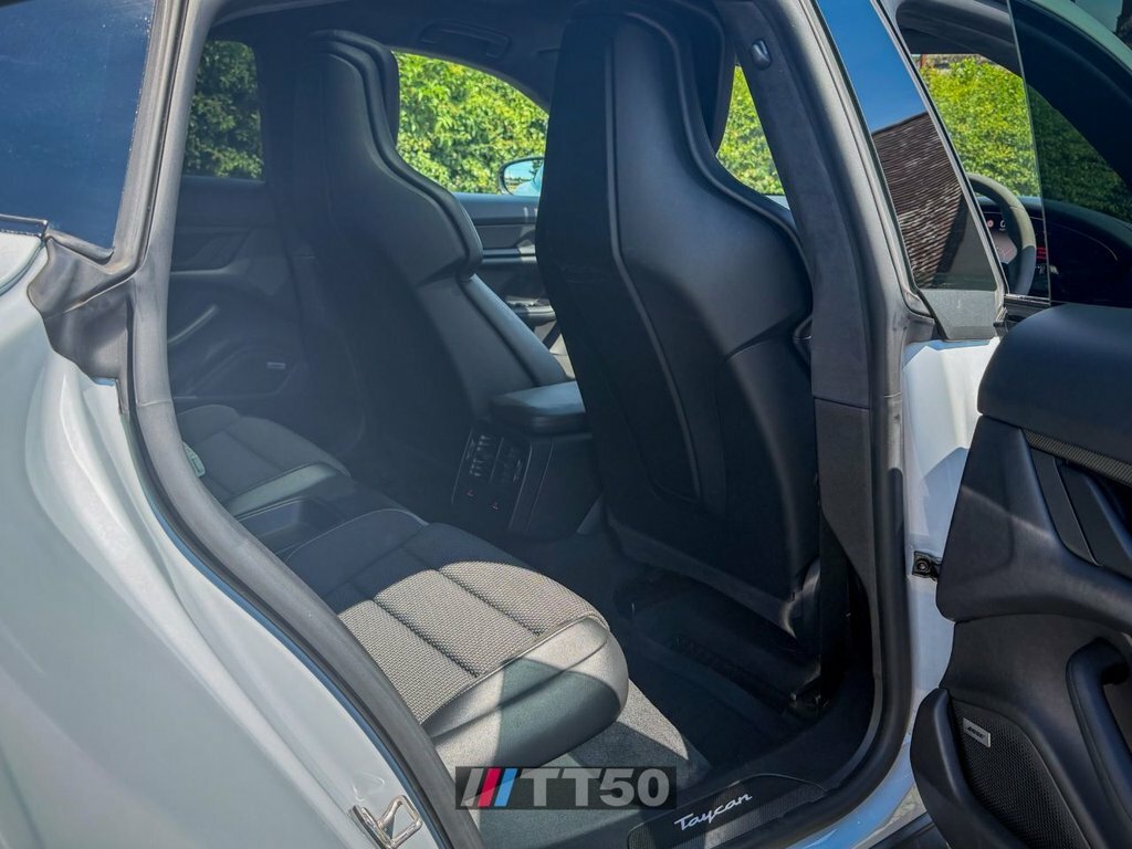 Porsche Taycan 350Kw 4 93Kwh 22Kw 5 Seat White #39