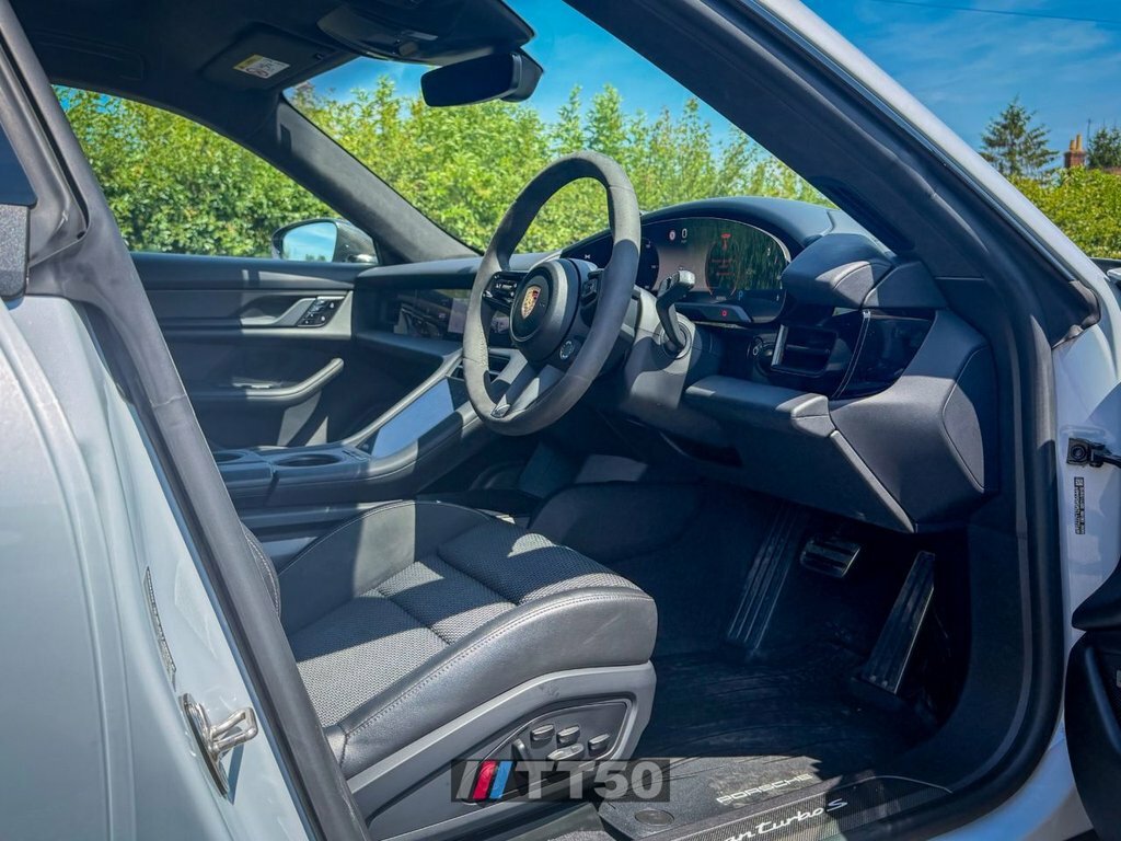 Porsche Taycan 350Kw 4 93Kwh 22Kw 5 Seat White #42