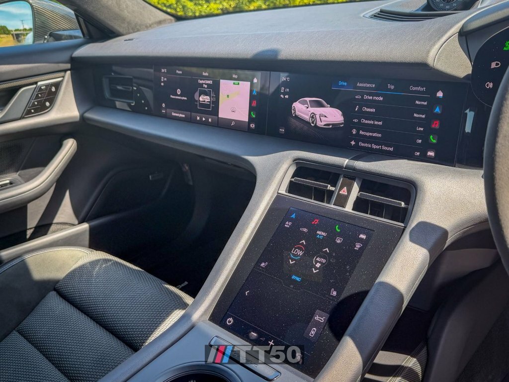 Porsche Taycan 350Kw 4 93Kwh 22Kw 5 Seat White #41