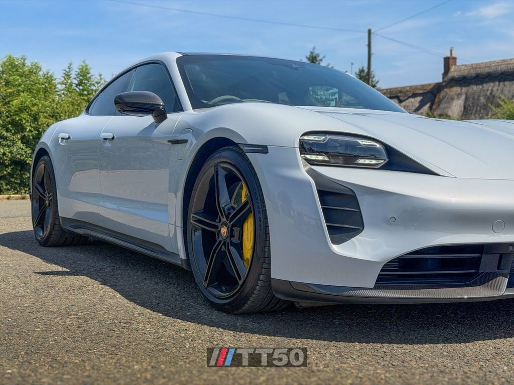 Porsche Taycan 350Kw 4 93Kwh 22Kw 5 Seat White #7