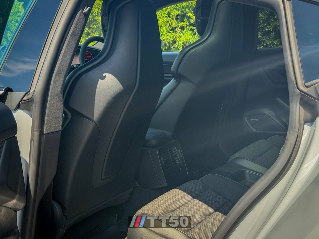 Porsche Taycan 350Kw 4 93Kwh 22Kw 5 Seat White #21