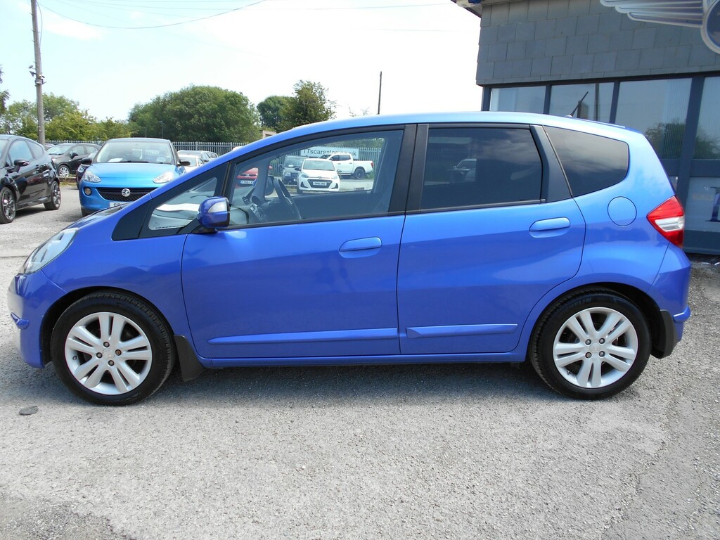 Honda Jazz Hatchback 1.4 I-vtec Es Plus 201515 Blue #3