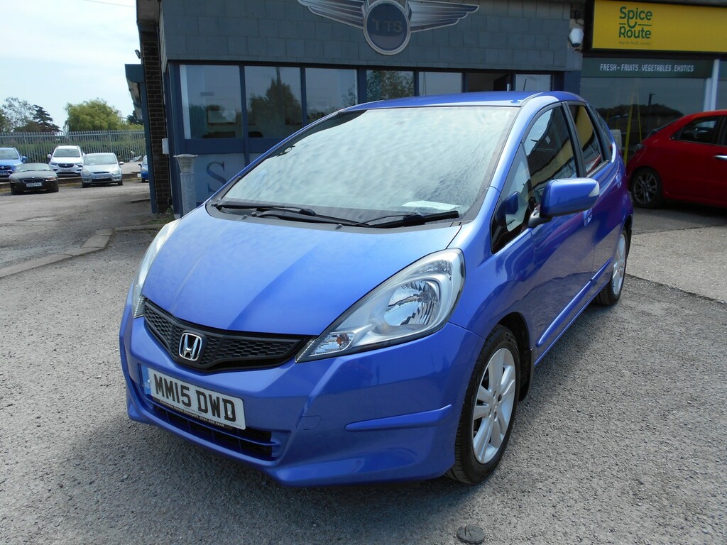 Honda Jazz Hatchback 1.4 I-vtec Es Plus 201515 Blue