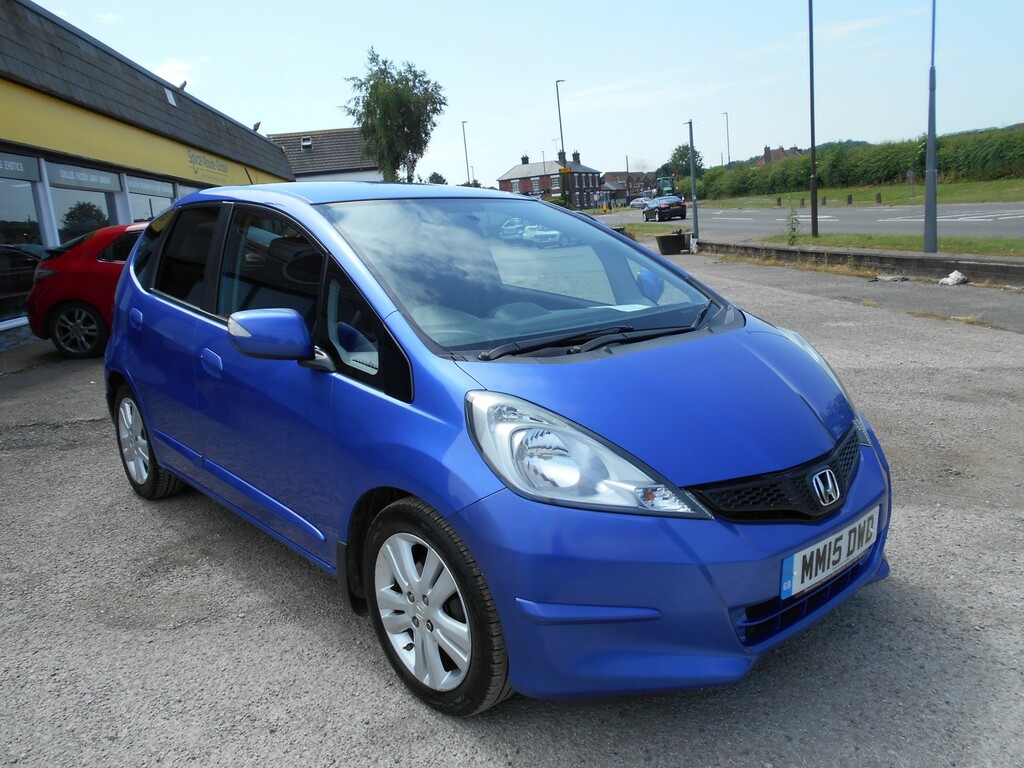 Honda Jazz Hatchback 1.4 I-vtec Es Plus 201515 Blue #2