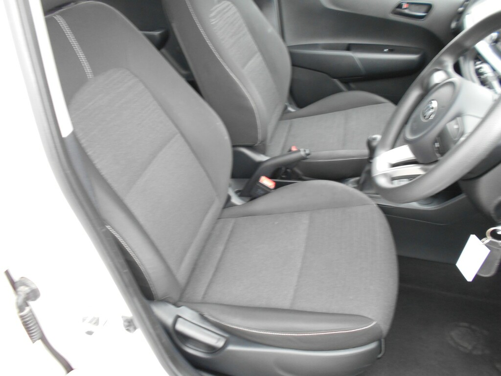 Kia Picanto 1.0 1 Kia Serices X 7 White #6