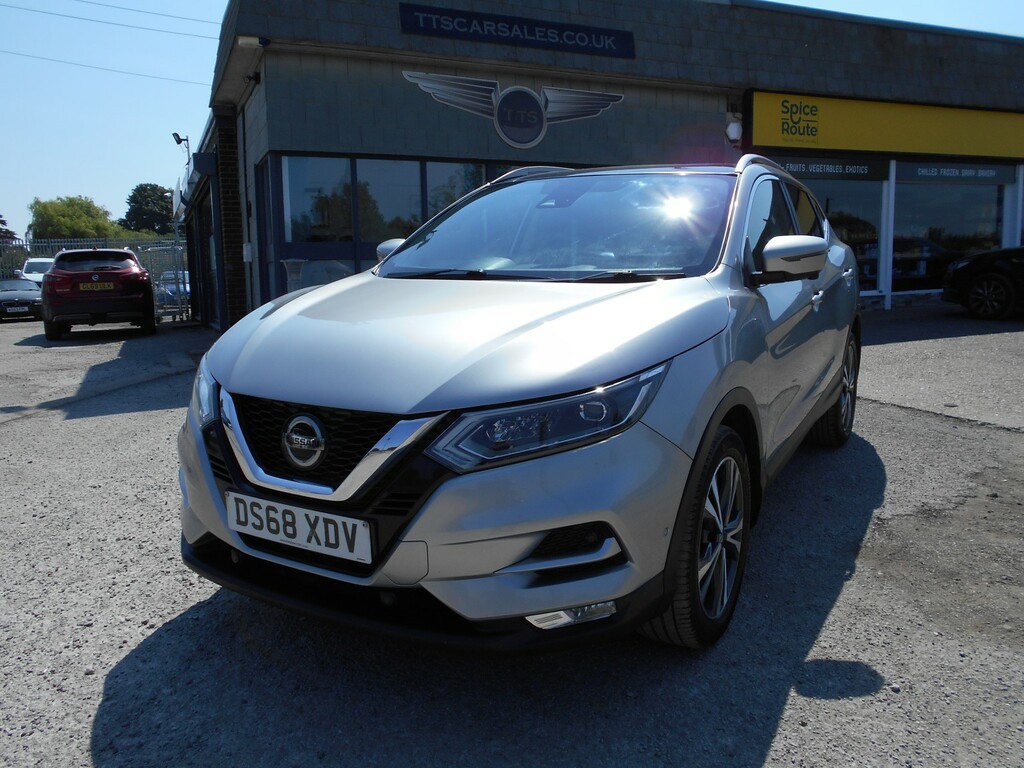 Nissan Qashqai Suv 1.3 Dig-t N-connecta 201868 Silver