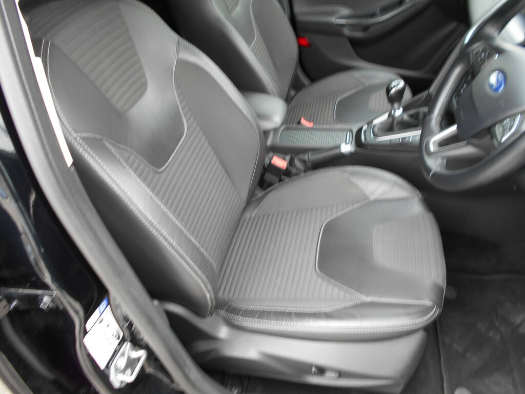 Ford Focus Hatchback 1.5 Tdci Titanium X 20 Tax 201616 AK16CWT Black #6
