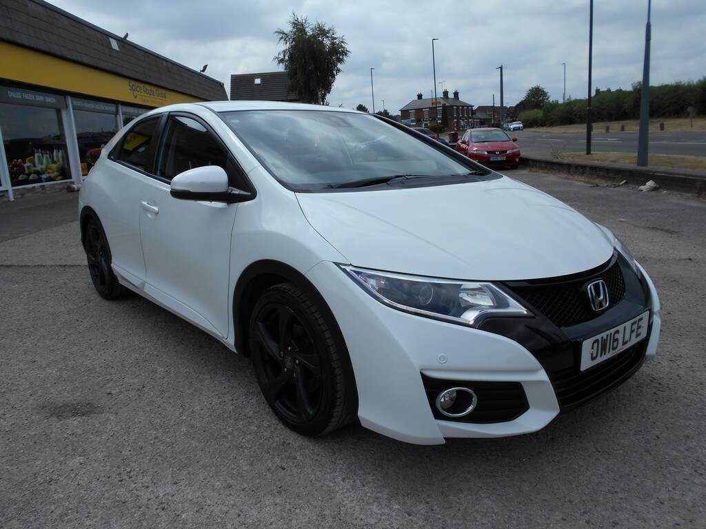 Honda Civic Hatchback 1.8 I-vtec Se Plus 201616 White #2