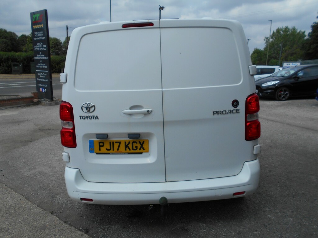 Toyota PROACE Panel Van 1.6D Comfort Medium Panel Van Mwb Euro 6 White #14