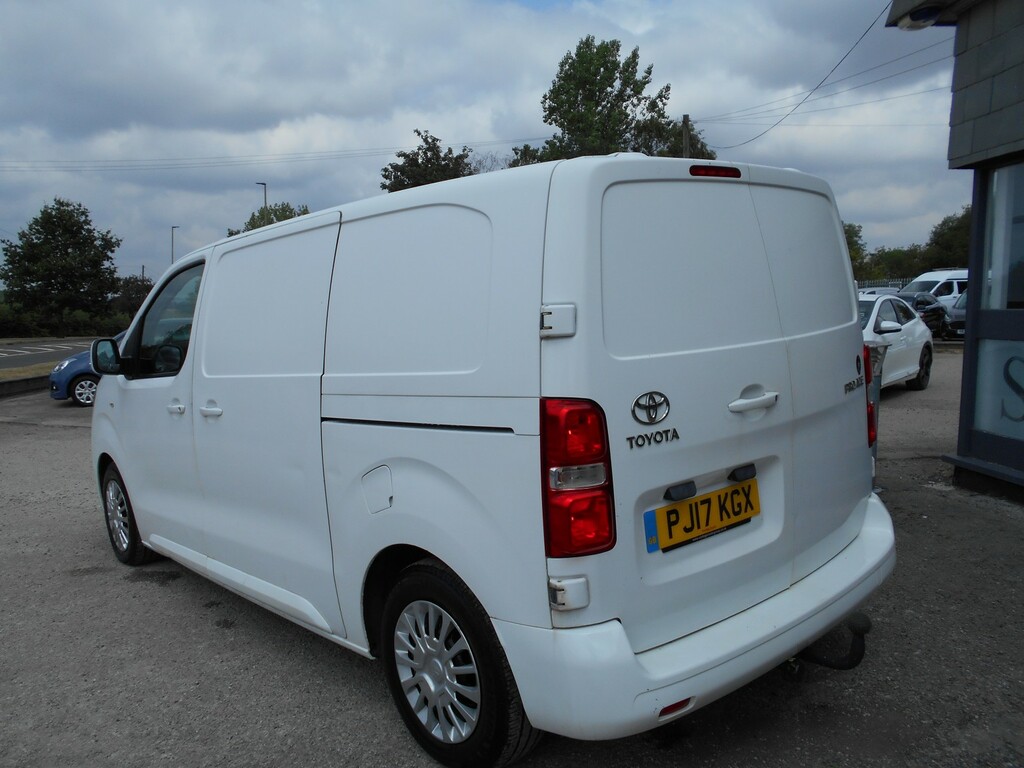 Toyota PROACE Panel Van 1.6D Comfort Medium Panel Van Mwb Euro 6 White #15