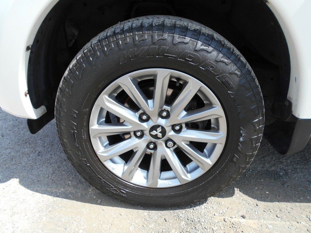 Mitsubishi L200 2.4L Dc Barbarian Black #22