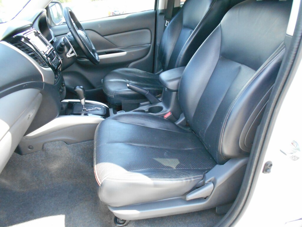 Mitsubishi L200 2.4L Dc Barbarian Black #15