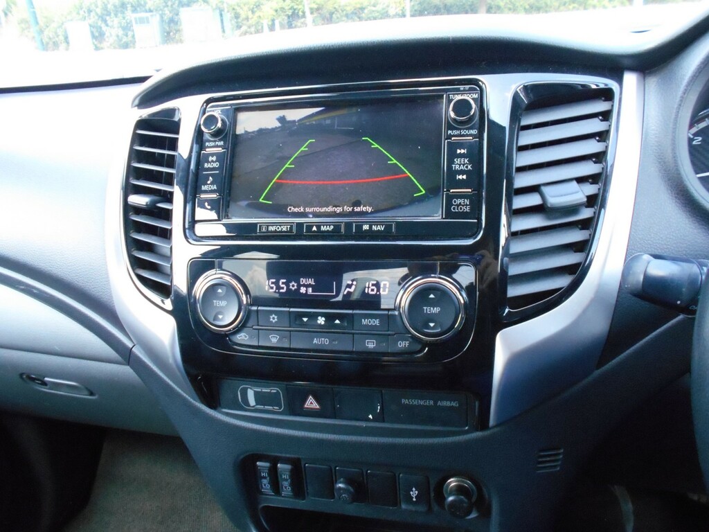 Mitsubishi L200 2.4L Dc Barbarian Black #11