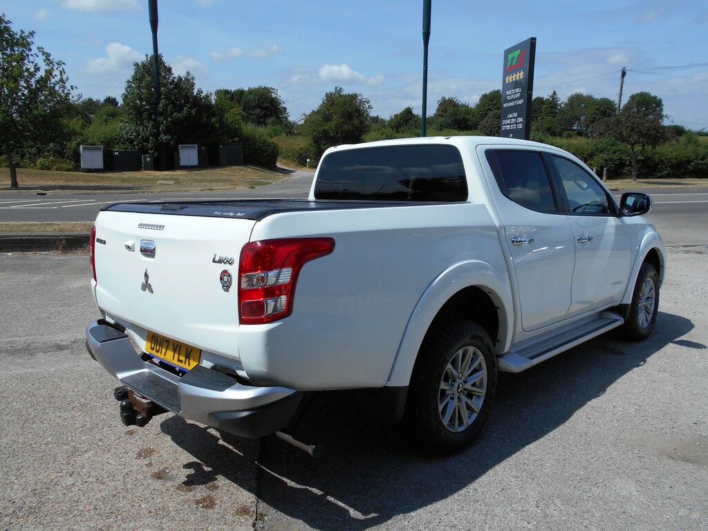 Mitsubishi L200 2.4L Dc Barbarian Black #19