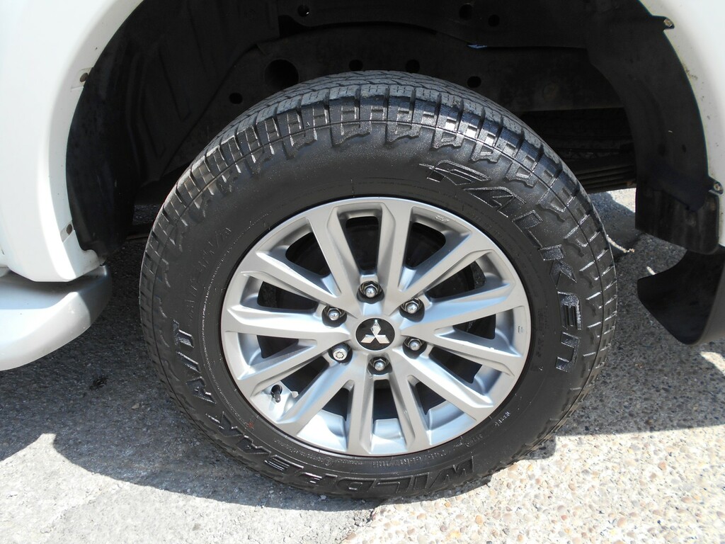 Mitsubishi L200 2.4L Dc Barbarian Black #23