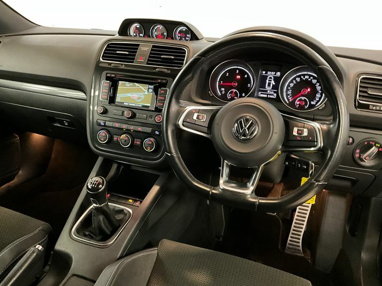 Volkswagen Scirocco 2.0 Tdi 184 Bluemotion Tech Gt 18 Interlagos Black #5