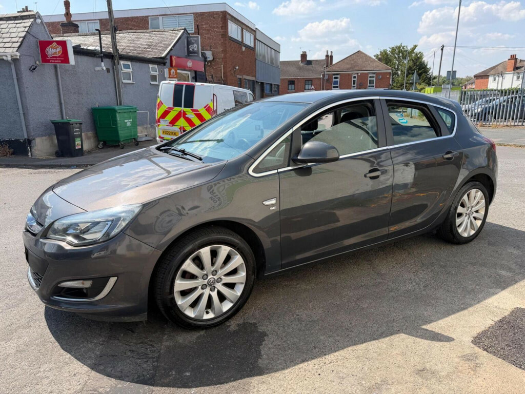 Vauxhall Astra Estate 2.0 Cdti Sri Sports Tourer Euro 5 Red #29