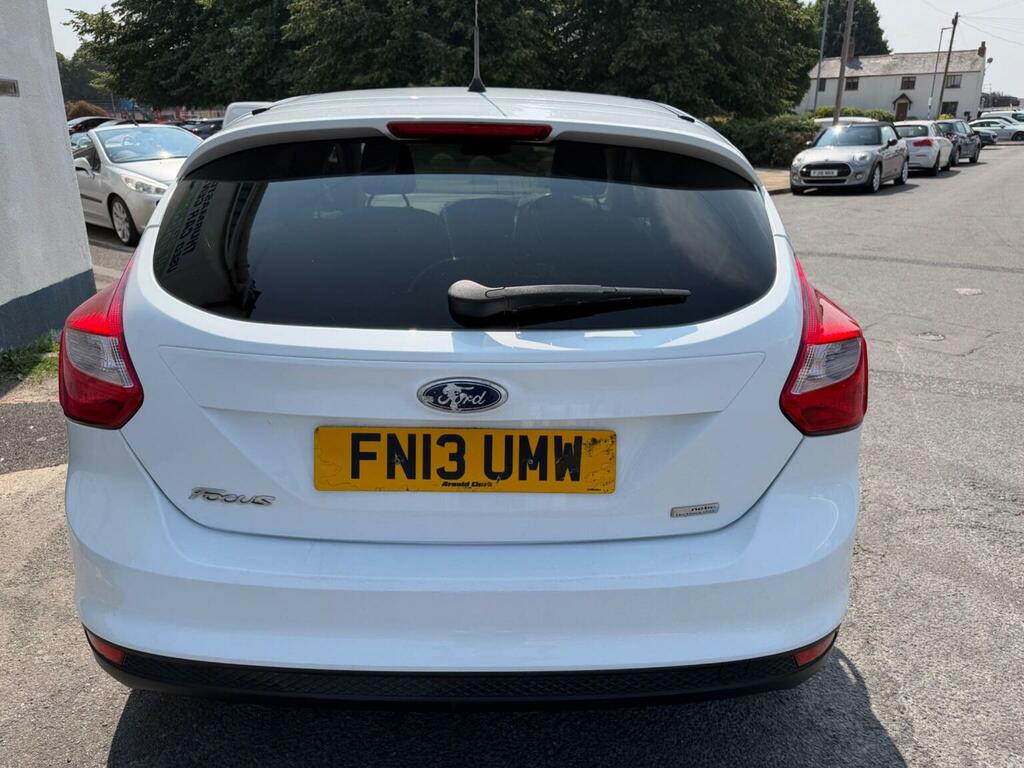 Ford Focus 1.6 Tdci Zetec Euro 5 Ss White #6