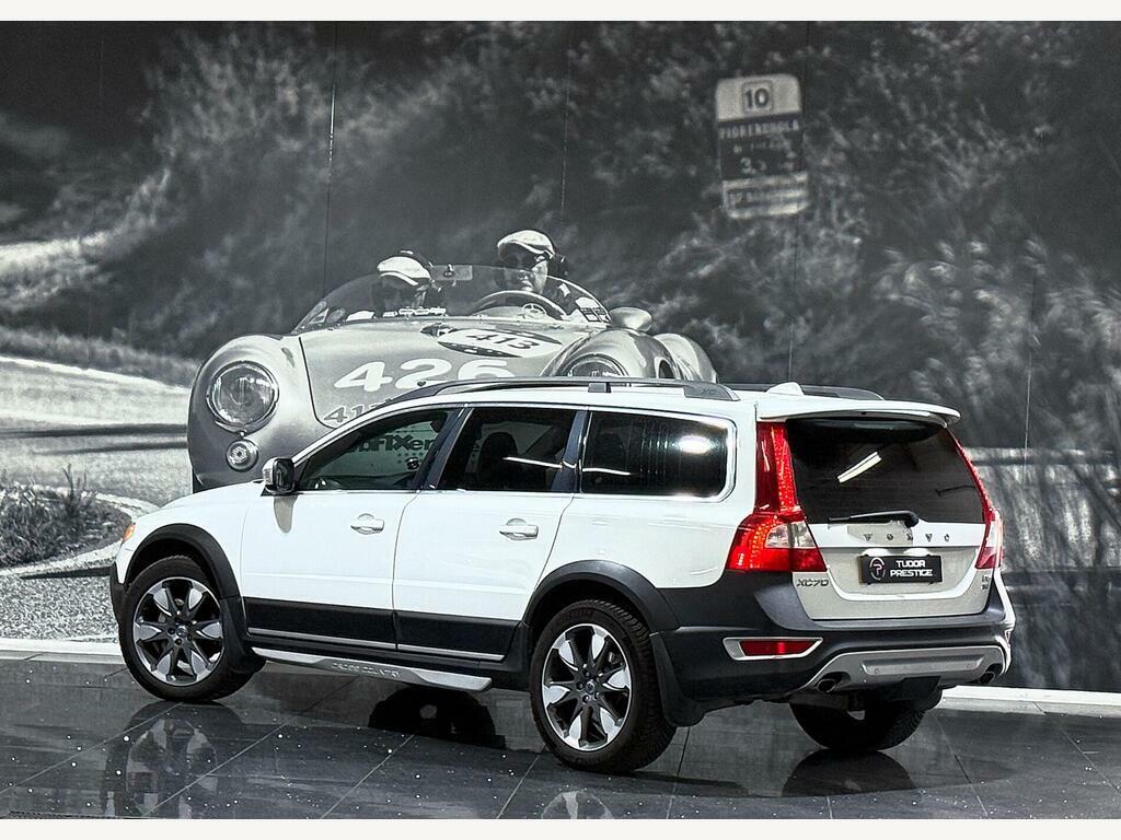Volvo XC70 2.4 D5 Se Lux Geartronic Awd Euro 5 White #2