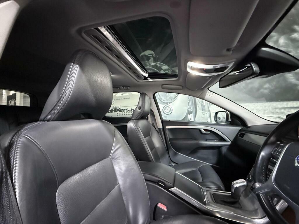 Volvo XC70 2.4 D5 Se Lux Geartronic Awd Euro 5 White #5