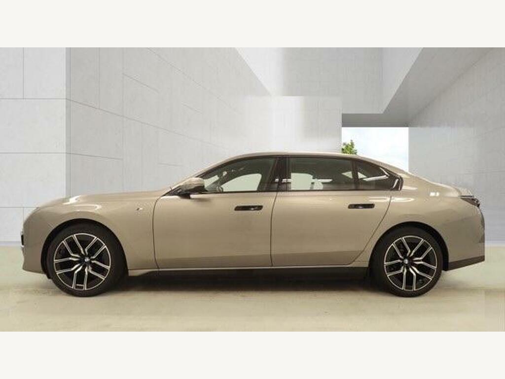 BMW i7 400Kw Xdrive60 M Sport 105.7Kwh 2025 Black #8