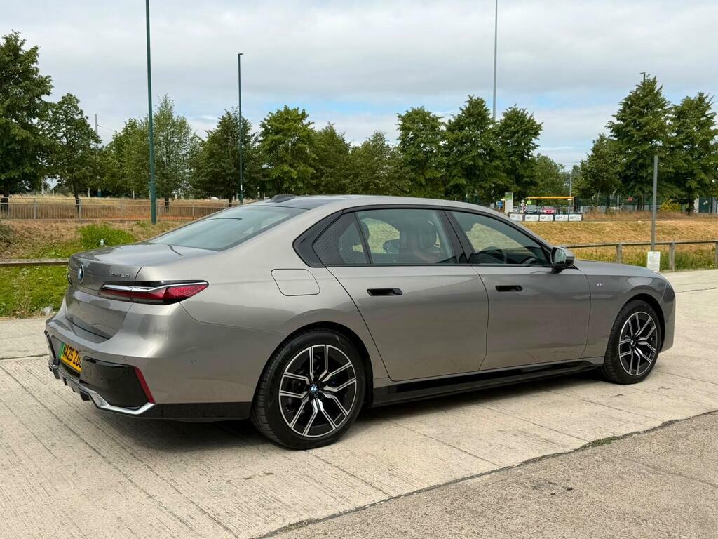 BMW i7 50 105.7Kwh M Sport Edrive Grey #6