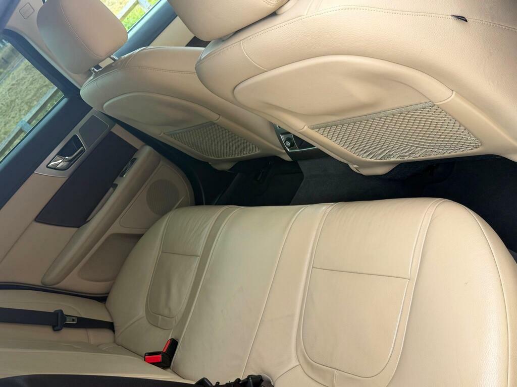 Jaguar XF Saloon Black #23