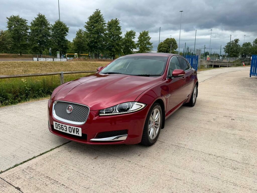 Jaguar XF Saloon Black #7