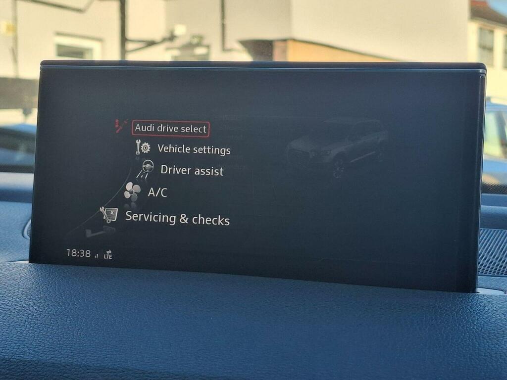 Audi Q7 3.0 Tdi V6 S Black #25