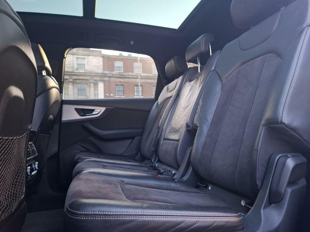 Audi Q7 3.0 Tdi V6 S Black #12