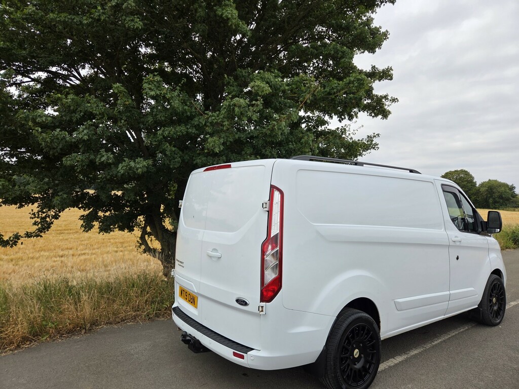 Ford Transit Custom Panel Van 2.0 280 Ecoblue Limited 2019 WT19OUN White #5